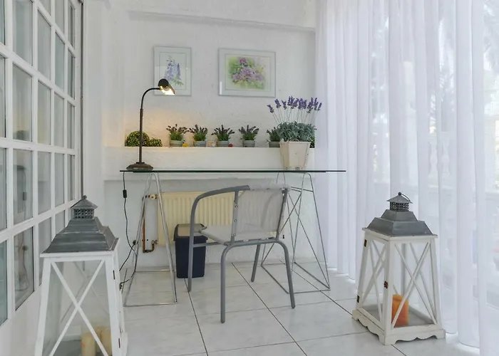 Semesterbostad Requesens On Canal Empuriabrava